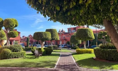 HERMOSA CASA EN RESIDENCIAL BUGAMBILIAS NAUCALPAN