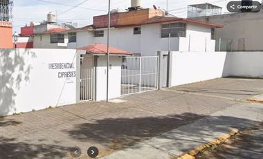 HERMOSA CASA EN CONDOMINIO EN RANCHO LA MORA TOLUCA