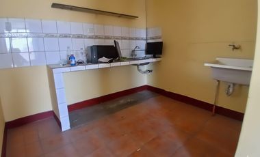 OFICINA EN ALQUILER  EN AV. SAN MARTIN CON CHICLAYO -2 CDRAS DE LA PLAZA DE ARMAS DE ICA!