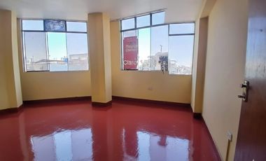 OFICINA EN ALQUILER  EN AV. SAN MARTIN CON CHICLAYO -2 CDRAS DE LA PLAZA DE ARMAS DE ICA!