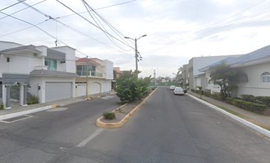 CASA EN CALLE PULPO; BOCA DEL RIO; VERACRUZ