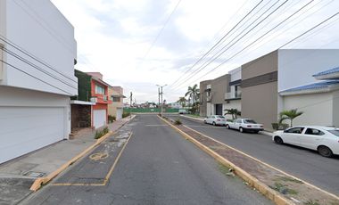 CASA EN CALLE PULPO; BOCA DEL RIO; VERACRUZ