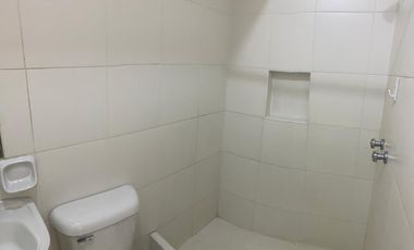 Vendo dpto. de 223m2 de 3 dormitorios con baño, 3 cocheras