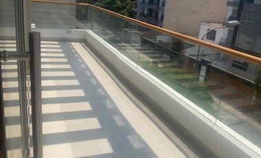 Vendo dpto. de 223m2 de 3 dormitorios con baño, 3 cocheras