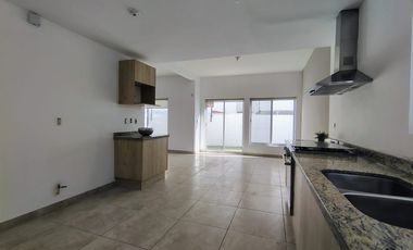 RENTA CASA EN CASTELLO JURIQUILLA SANTA FE QUERÉTARO