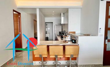 Departamento en renta anual con 3 recámaras, terraza y vista al mar
