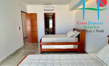 Departamento en renta anual con 3 recámaras, terraza y vista al mar