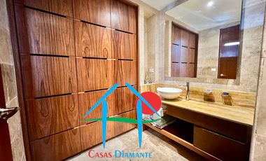 Departamento en renta anual con 3 recámaras, terraza y vista al mar