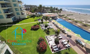 Departamento en renta anual con 3 recámaras, terraza y vista al mar