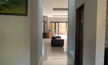 BUC Dijual Segera Rumah Full Furnished Sangat Terawat di Panjer Dekat Renon