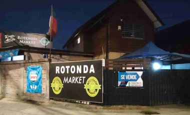 Excelente y cómoda propiedad con local comercial