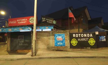 Excelente y cómoda propiedad con local comercial