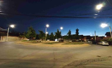 Excelente y cómoda propiedad con local comercial