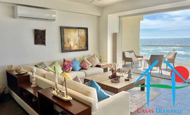Departamento de playa en renta vacacional con terraza y vista al mar