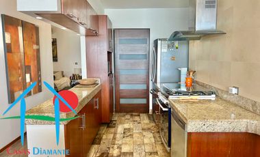 Departamento de playa en renta vacacional con terraza y vista al mar