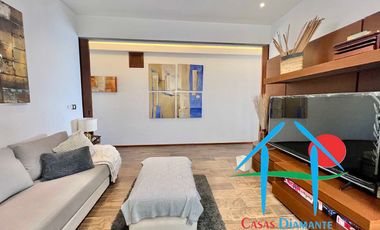 Departamento de playa en renta vacacional con terraza y vista al mar