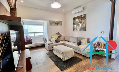 Departamento de playa en renta vacacional con terraza y vista al mar