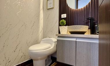 Venta de hermoso apartamento en exclusivo sector de la ciudad, seguro, tranquilo y lleno de zonas verdes con accesos a vías importantes de la ciudad.