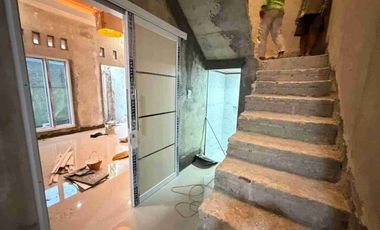 Rumah Mewah 2 Lt Finishing di Fajar Indah Colomadu KRA