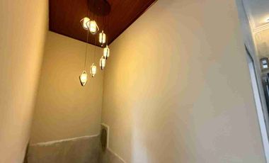 Rumah Mewah 2 Lt Finishing di Fajar Indah Colomadu KRA