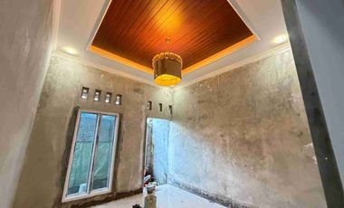 Rumah Mewah 2 Lt Finishing di Fajar Indah Colomadu KRA