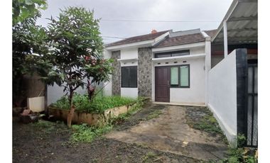 DIJUAL RUMAH BAGUS SIAP HUNI HARGA NEGO 5 MENIT KE STASIUN CILEBUT BOGOR BO193