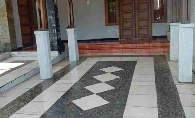 Disewakan rumah 1 lantai kosongan