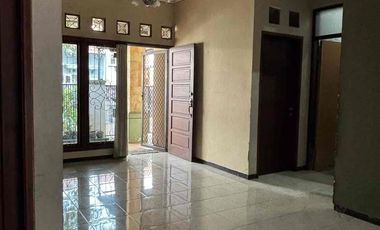 Disewakan Rumah Siap Huni Pondok Jati dekat Pondok Mutiara