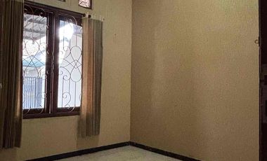 Disewakan Rumah Siap Huni Pondok Jati dekat Pondok Mutiara