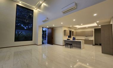 5 Bedroom 2-Storey  Modern Elegant House and Lot for SALE or RENT in Angeles City near Marqueemall, NLEX, Landers, Infinity Malls, Hospitals and sch