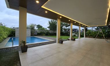 5 Bedroom 2-Storey  Modern Elegant House and Lot for SALE or RENT in Angeles City near Marqueemall, NLEX, Landers, Infinity Malls, Hospitals and sch