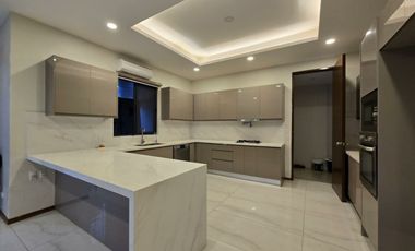 5 Bedroom 2-Storey  Modern Elegant House and Lot for SALE or RENT in Angeles City near Marqueemall, NLEX, Landers, Infinity Malls, Hospitals and sch