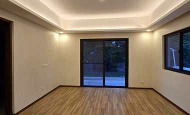 5 Bedroom 2-Storey  Modern Elegant House and Lot for SALE or RENT in Angeles City near Marqueemall, NLEX, Landers, Infinity Malls, Hospitals and sch