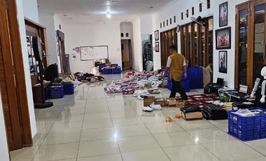 Rumah Luas Full Furnish di Cisaranten Arcamanik