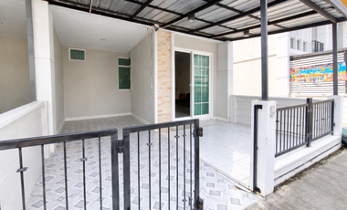For Sale: Townhome at Golden Town Vibhavadi–Rangsit Prime location on Vibhavadi–Rangsit Road