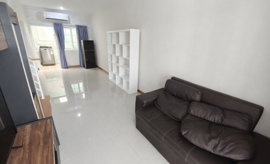 For Sale: Townhome at Golden Town Vibhavadi–Rangsit Prime location on Vibhavadi–Rangsit Road