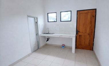 DIJUAL RUMAH BARU RENOV HALAMAN BELAKANG LUAS SIAP HUNI