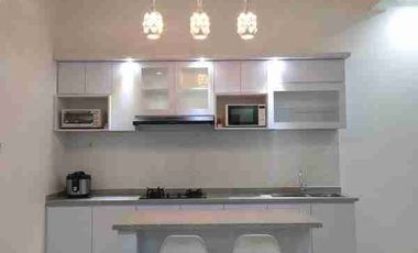 DIJUAL RUMAH 3 LANTAI HOOK JATIBENING BARU 250M2 SHM SELANGKAH KE JAKARTA