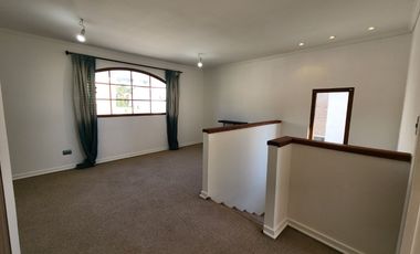 Se arrienda casa en Cond. Don Martin, Machali