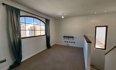 Se arrienda casa en Cond. Don Martin, Machali