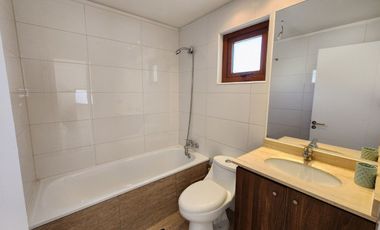 Se arrienda casa en Cond. Don Martin, Machali