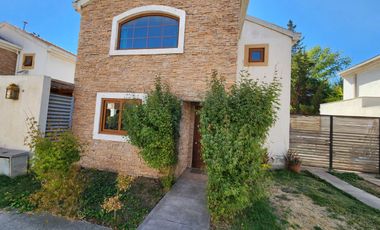 Se arrienda casa en Cond. Don Martin, Machali