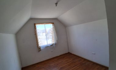 ¡Oportunidad a un nuevo comienzo!.  Venta CASA ESQUINA de 2  pisos.
