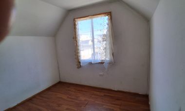 ¡Oportunidad a un nuevo comienzo!.  Venta CASA ESQUINA de 2  pisos.