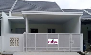 Disewakan rumah bagus di kompleks AURI Jatiasih Bekasi .