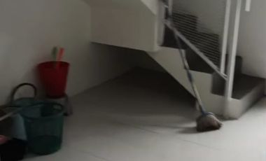 Disewakan rumah bagus di kompleks AURI Jatiasih Bekasi .