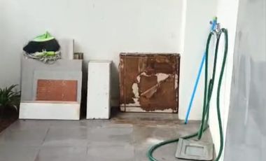 Disewakan rumah bagus di kompleks AURI Jatiasih Bekasi .