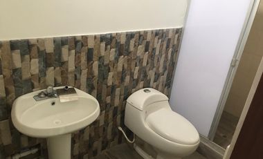 Es el espacio ideal para que los chicos jueguen, para tus mascotas o simplemente para tomarte un café sintiendo la frescura de la zona.