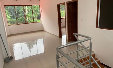 Es el espacio ideal para que los chicos jueguen, para tus mascotas o simplemente para tomarte un café sintiendo la frescura de la zona.