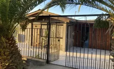 SE VENDE CASA EN VILLA DULCE 4 D. 2 B.  VIÑA DEL MAR UF 4.200 VISTA CIUDAD Y MAR